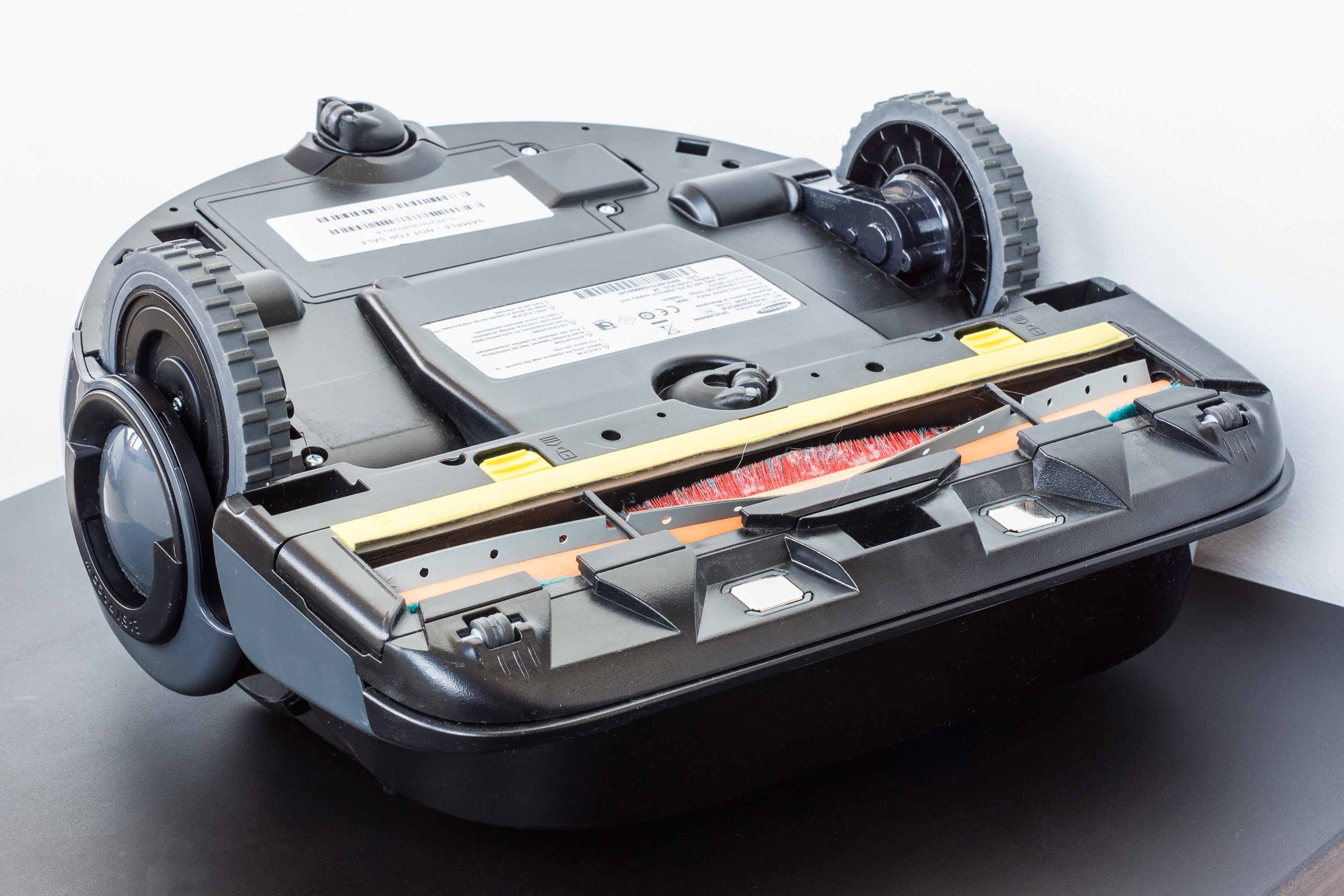 Samsung Powerbot SR20J9040W – test robota z zadatkami na odkurzacz